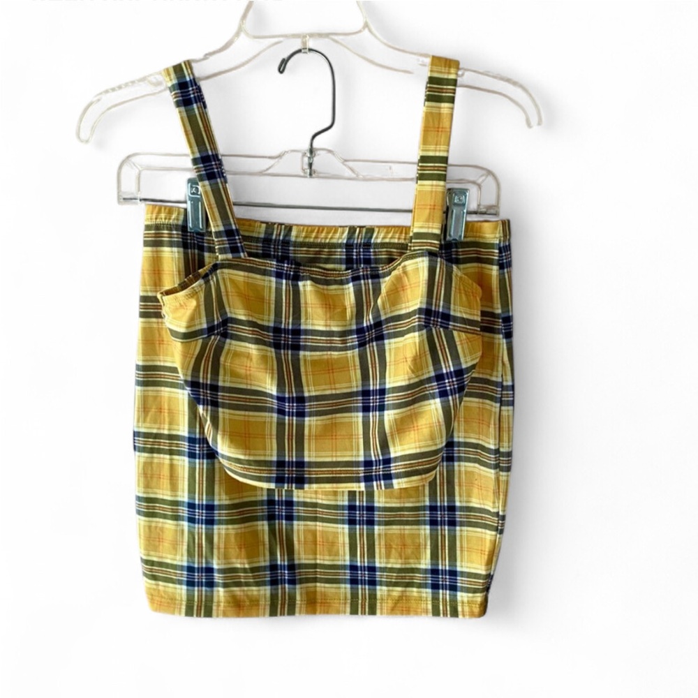 NWT SHEIN BUNDLE Y2K 90S INSPIRED YELLOW
BLUE PLAID CROP TOP AND SKIRT SIZE S M